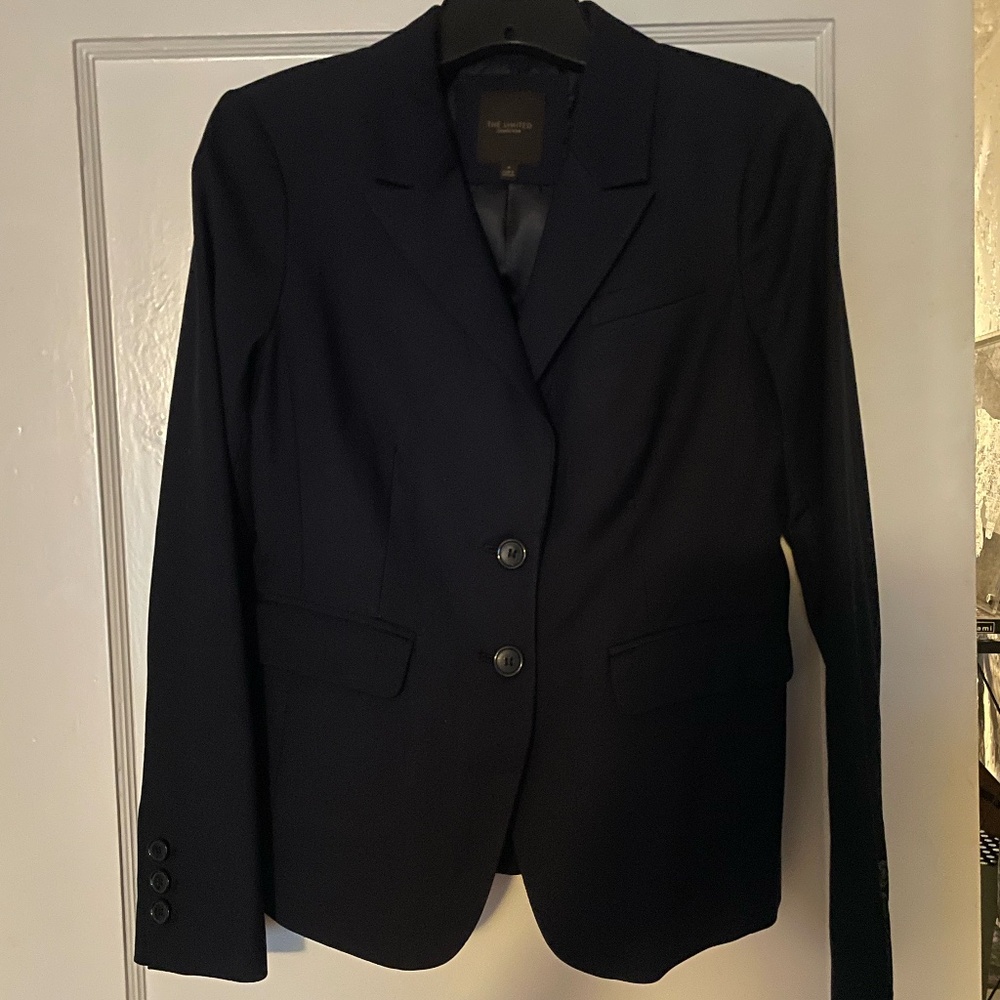 The Limited Women's  Navy Plain Weave Blazer, size 4